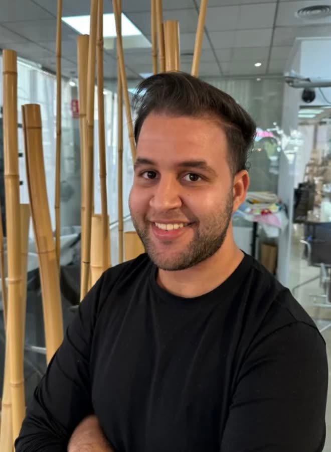El Mahdi, peluquero profesional en Ana Tudela
