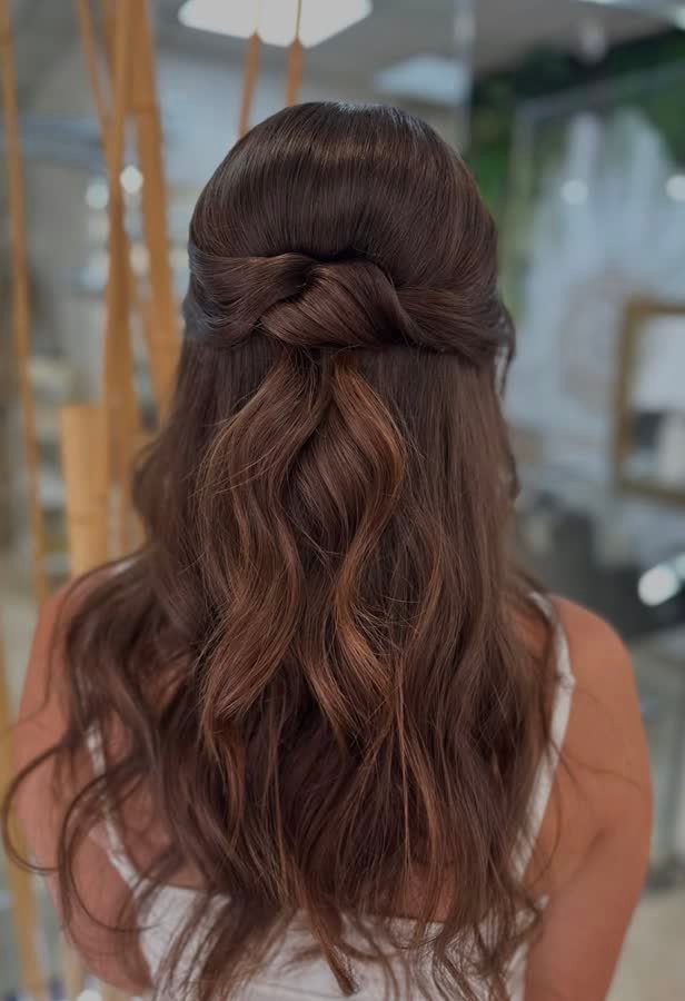Semirecogido con ondas y textura melena larga