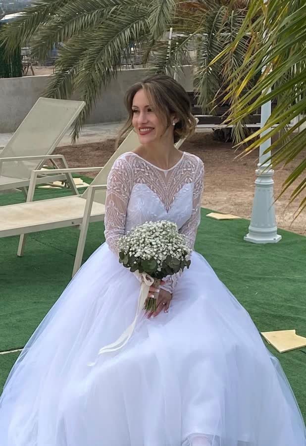 Peinado y maquillaje de novia el día de la boda